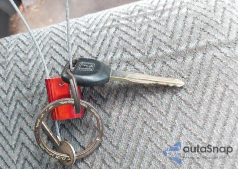 1997 Honda Cr-V из США, поврежденный, VIN JHLRD1851VC022518